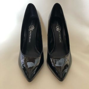 Rock & Republic Black Patent Leather Heels, Size 8